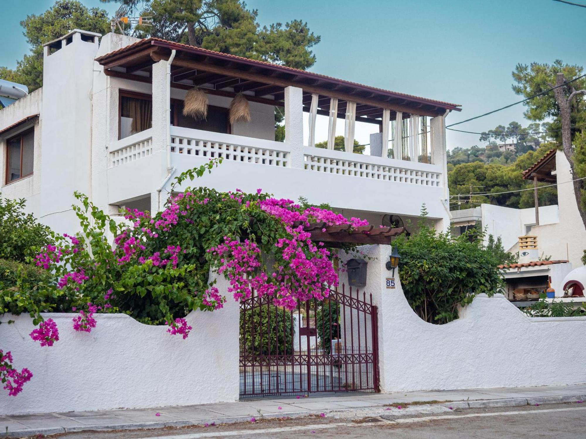 Seaview Apartment - Poros Relaxing Beachfront Flat Poros Town Exterior foto