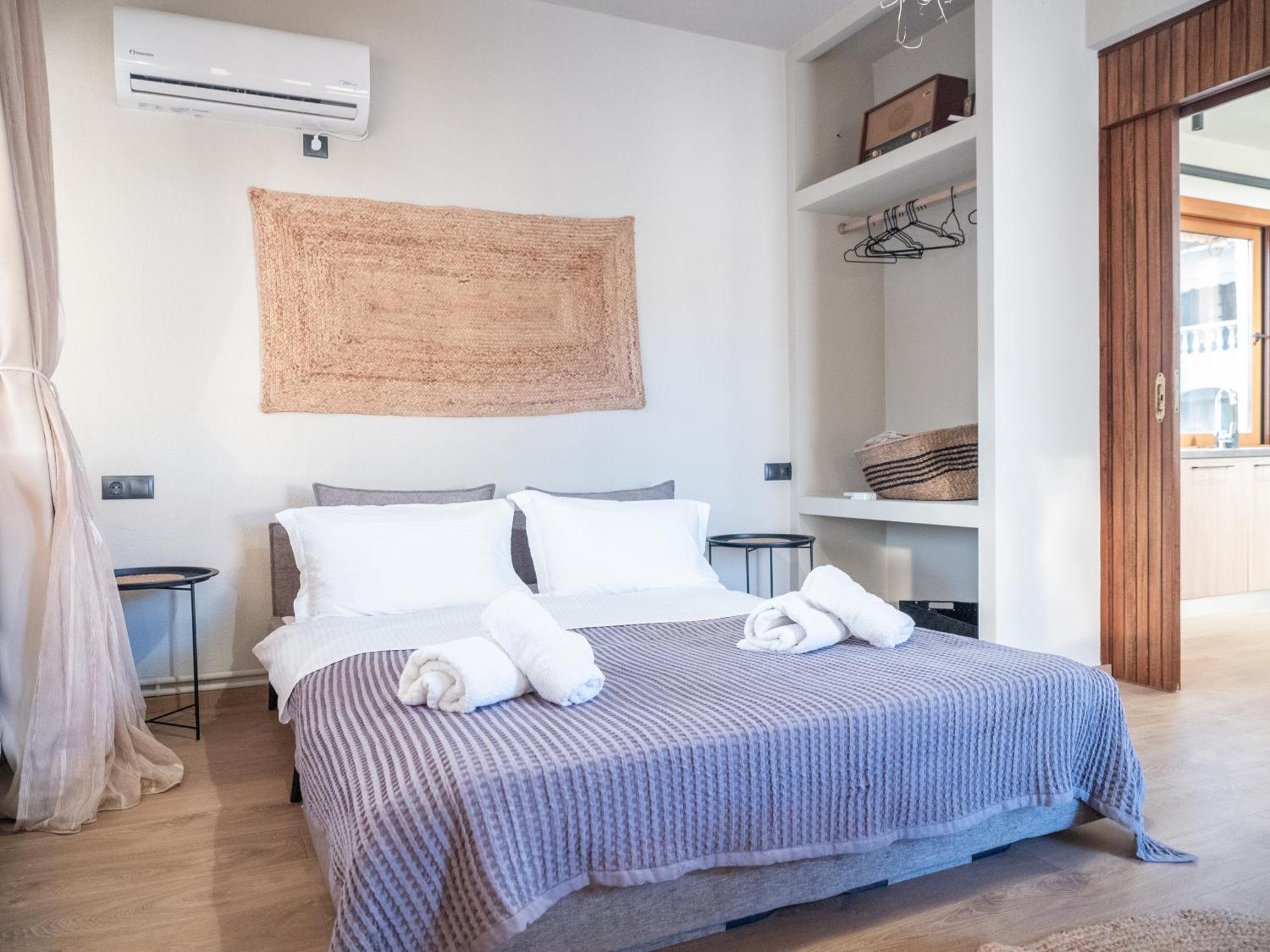 Seaview Apartment - Poros Relaxing Beachfront Flat Poros Town Exterior foto